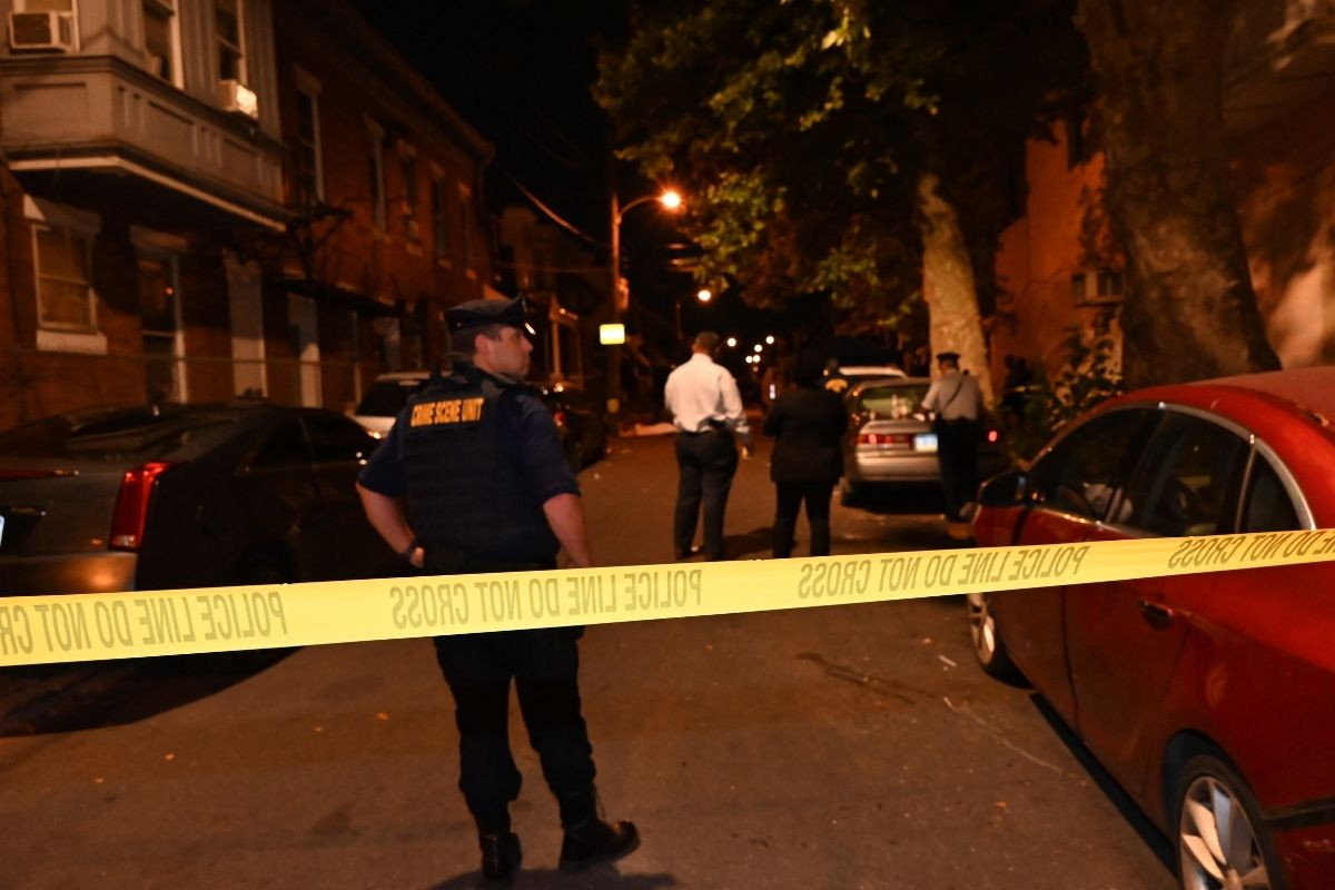 Philadelphia’da silahlı saldırı: 3 kişi öldü, 10 kişi yaralandı